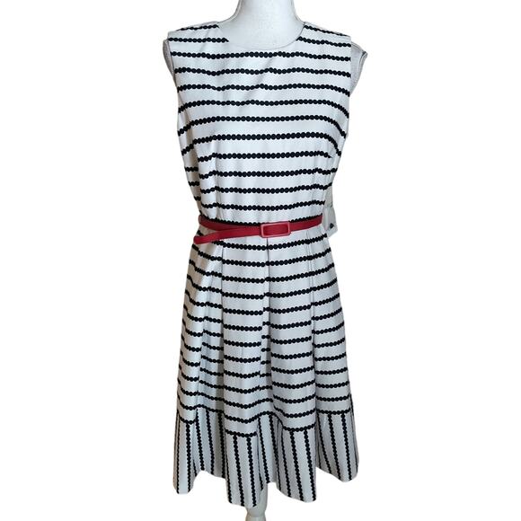 NEW Liz Claiborne Size 6 Fit And Flare Dress Sleeveless Belted Dot Print - Picture 1 of 5